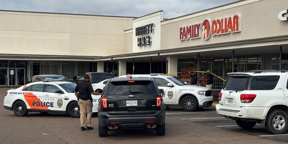 Police: Suspect robs Jackson Family Dollar, captured less than 4 minutes later