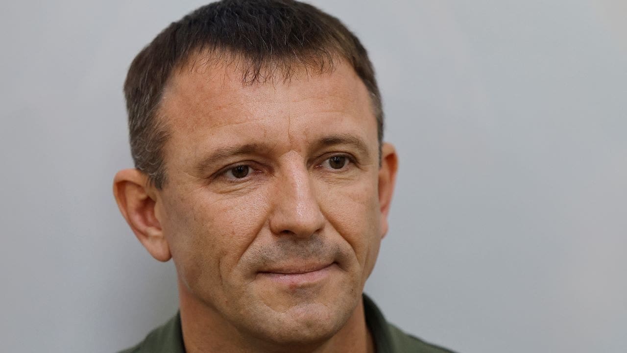 Russian general who criticized leadership may soon lead battalion of ex-cons: lawyer