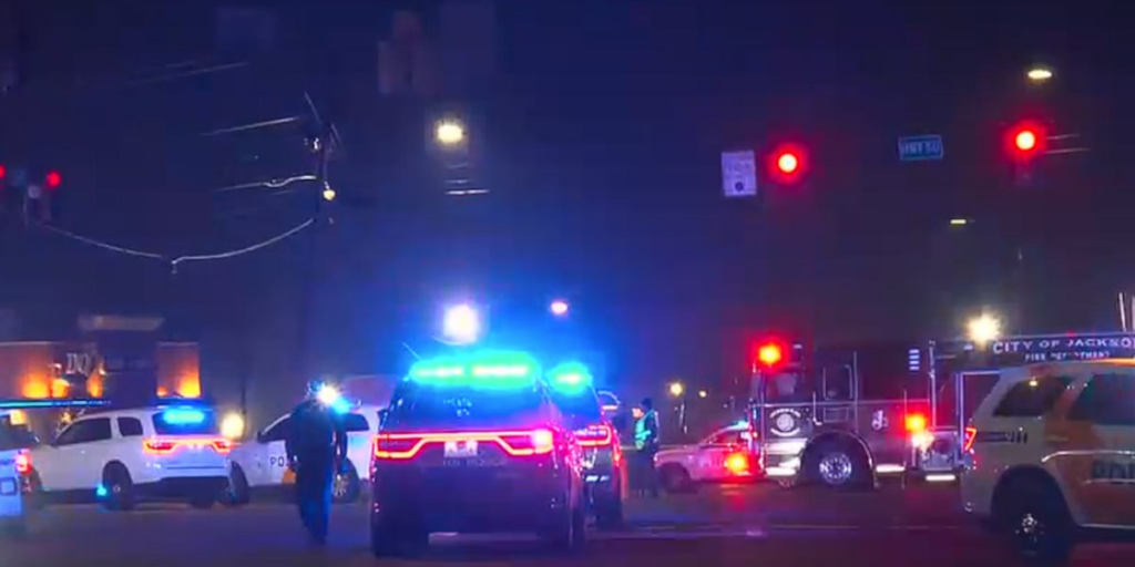 Authorities investigating deadly Saturday night wreck in Jackson