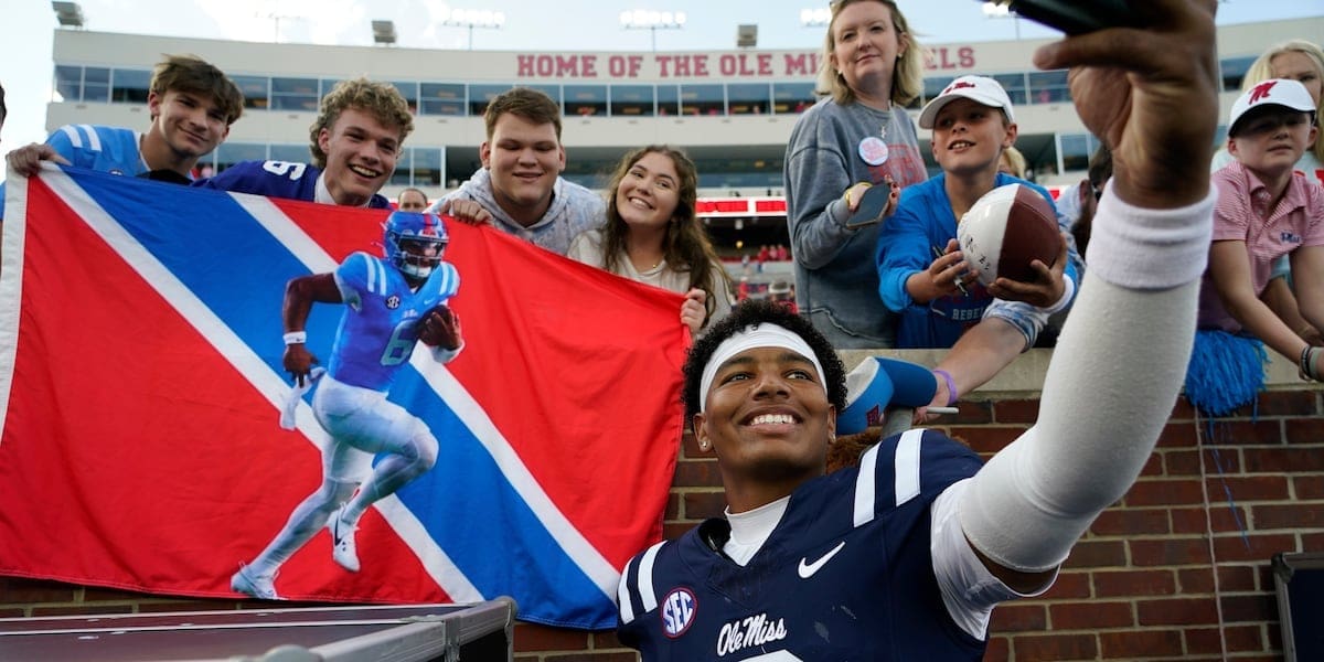 Trinidad Chambliss named 2025 SEC Newcomer of the Year