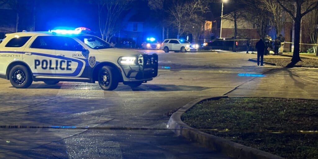 Man found shot to death at Chapel Ridge Apartments in Jackson